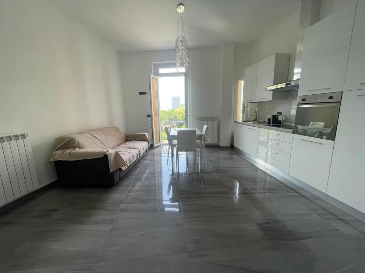 Autumn Apartment Вадо Лигуре Екстериор снимка