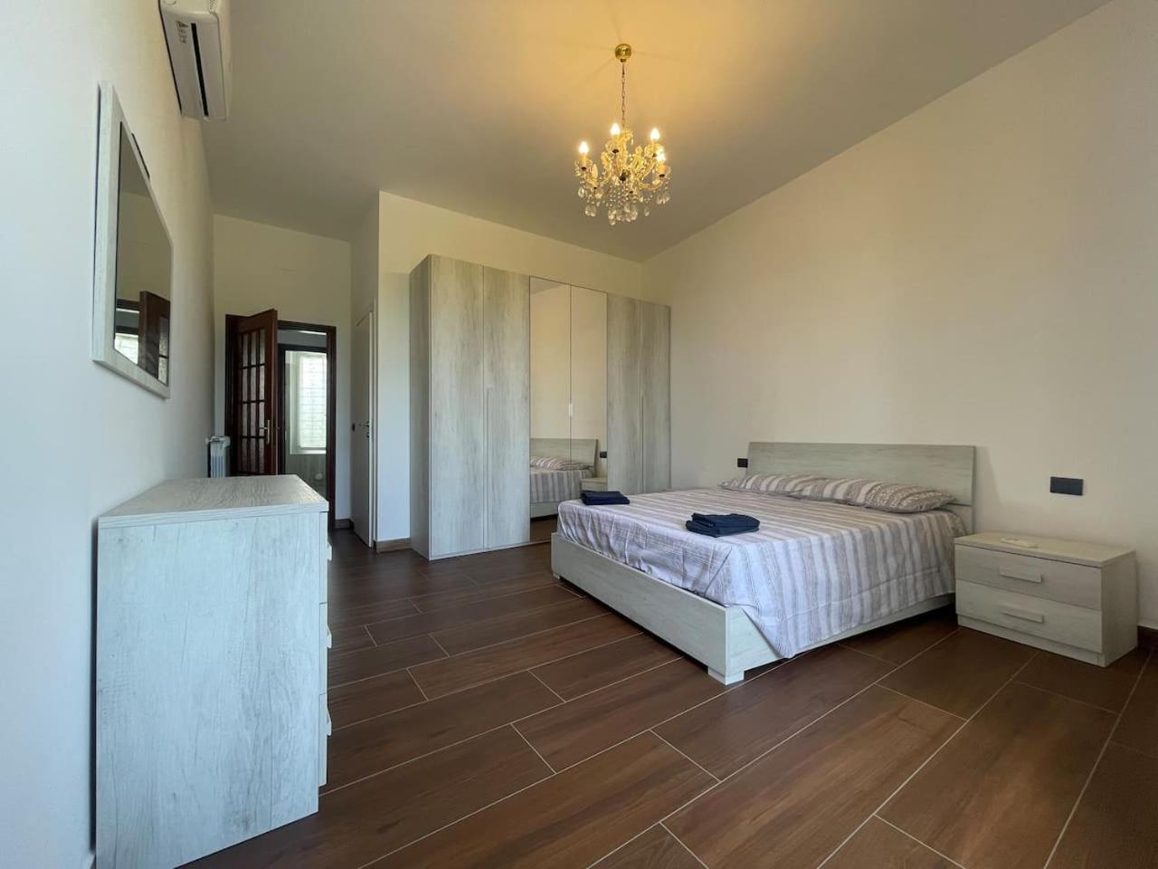Autumn Apartment Вадо Лигуре Екстериор снимка
